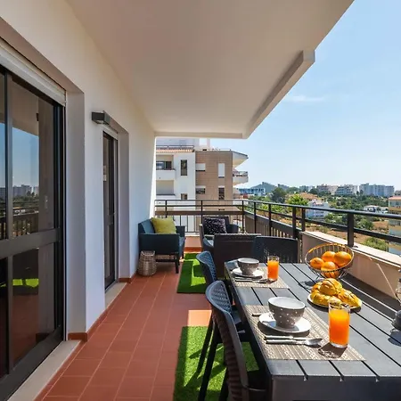 Апартаменти T1 Encosta Do Vau, Vista Mar! Perto Da Praia! *