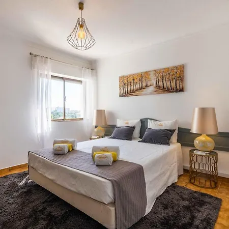 Апартаменти T1 Encosta Do Vau, Vista Mar! Perto Da Praia!